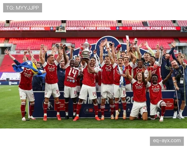 英超主场门票抢购热潮，球迷热情高涨争相入场